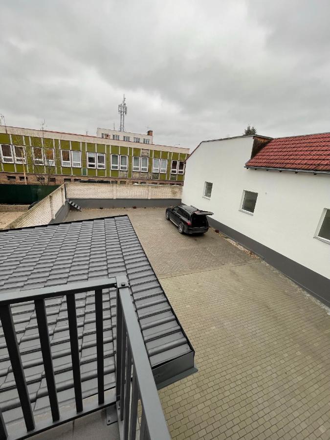 Apartamento Rezidence Kbely - Free Parking Praga Exterior foto