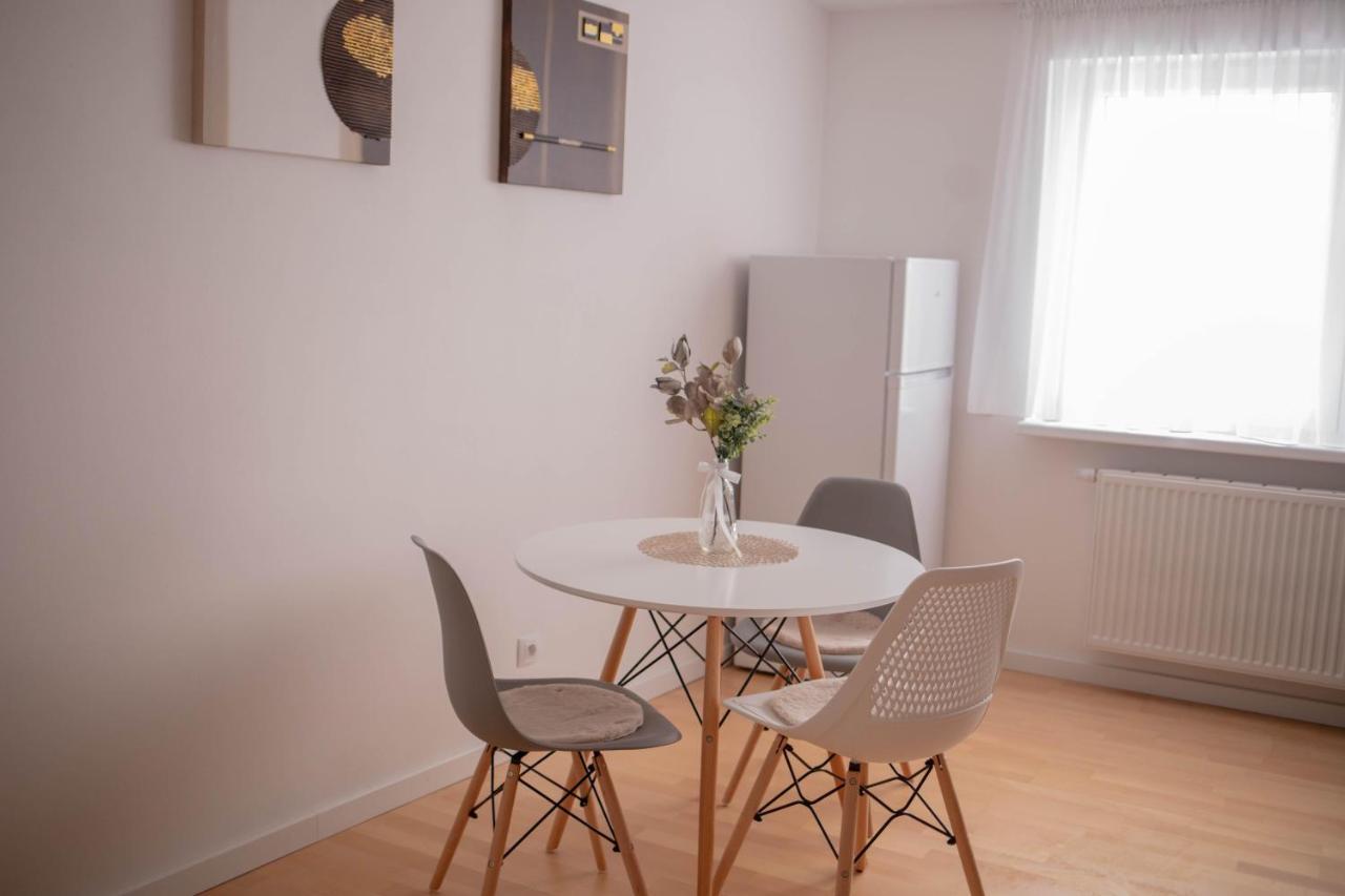 Apartamento Rezidence Kbely - Free Parking Praga Exterior foto