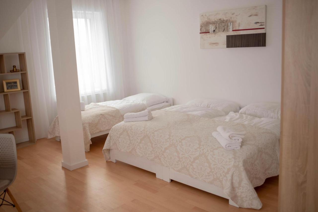 Apartamento Rezidence Kbely - Free Parking Praga Exterior foto