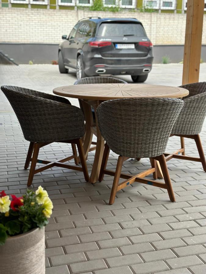 Apartamento Rezidence Kbely - Free Parking Praga Exterior foto