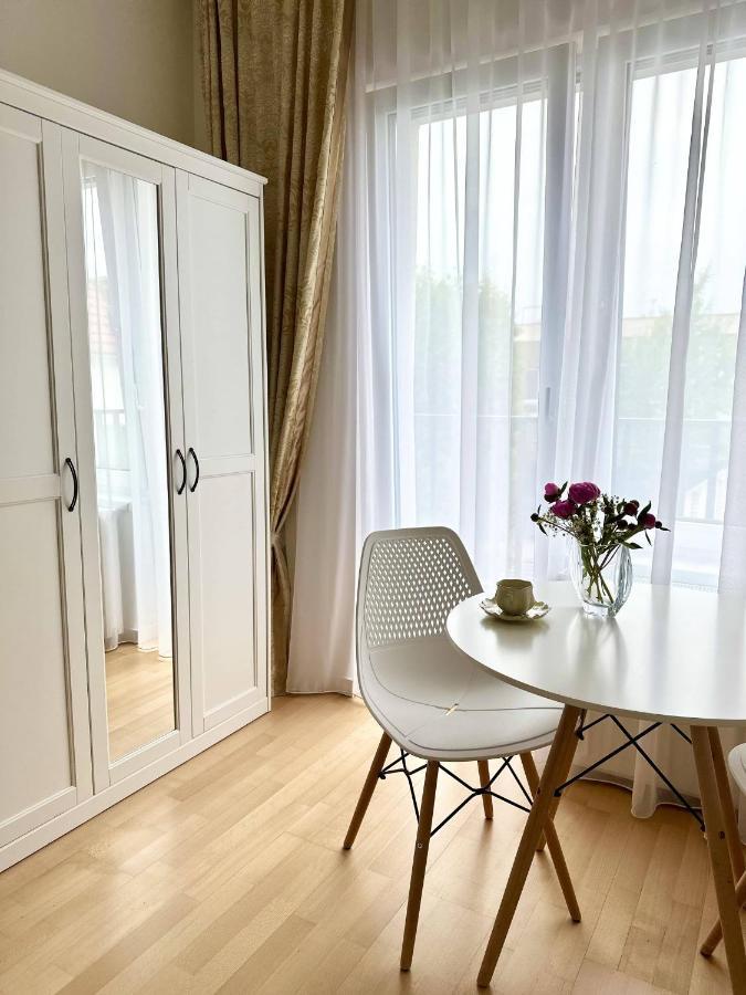 Apartamento Rezidence Kbely - Free Parking Praga Exterior foto